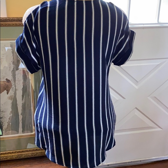 Cold Shoulder Blouse by Mine - Picture 2 of 3